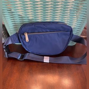 NWOT Fanny Pack For Women Fashion Belt Bag Everywhere Waist Pack Hip Pouch